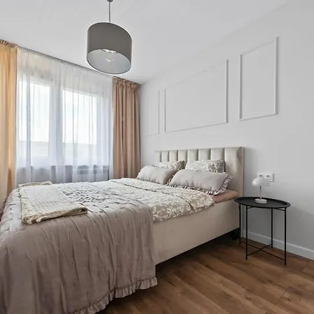 Apartament Apartgo! P *